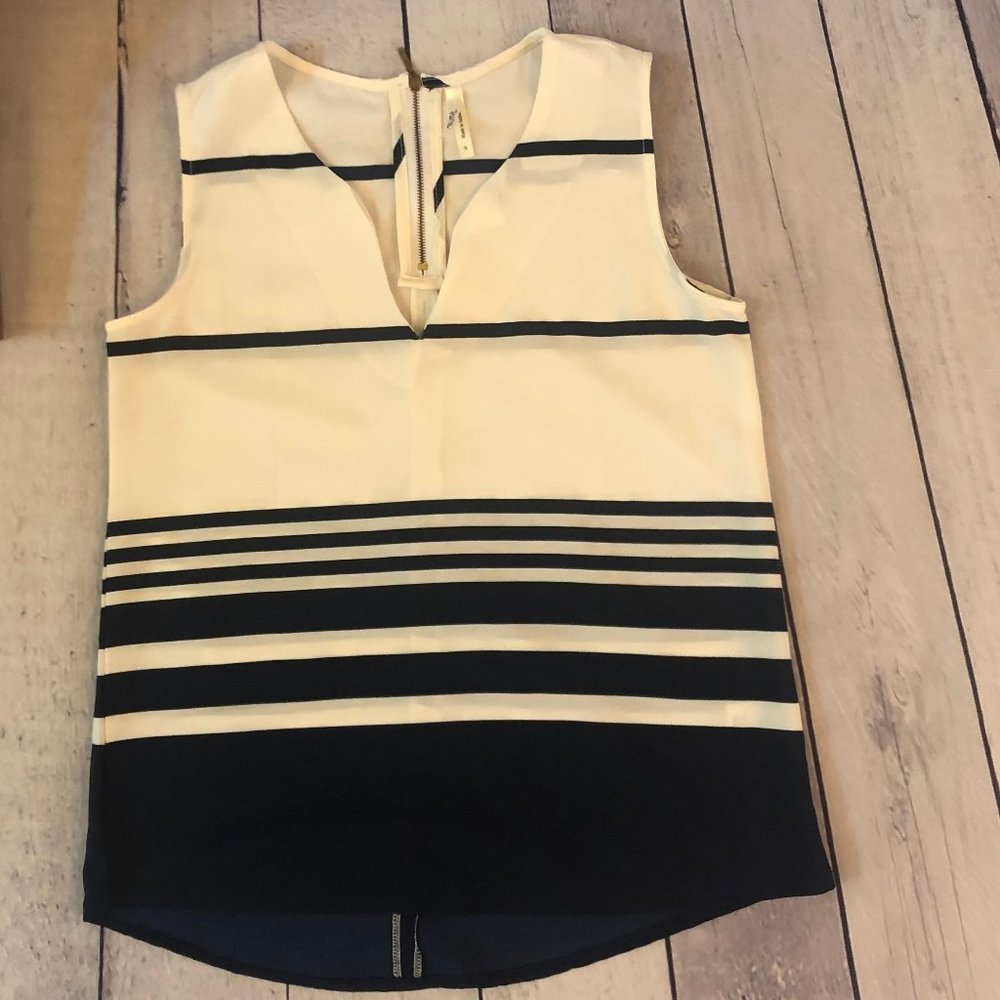 Truth NYC Blue and White Top, Size M